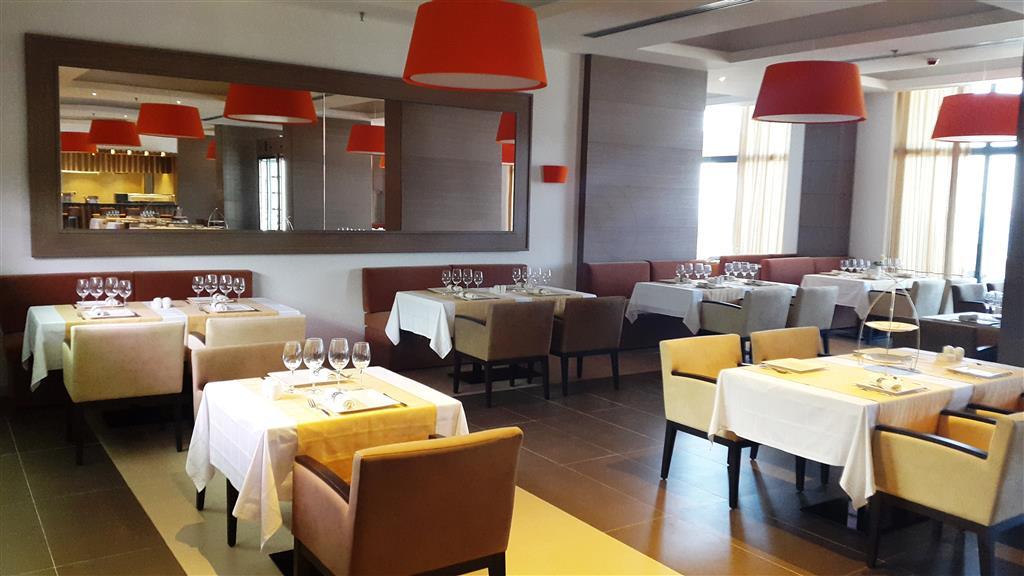 Royal Tulip Skikda Filfila Étterem fotó